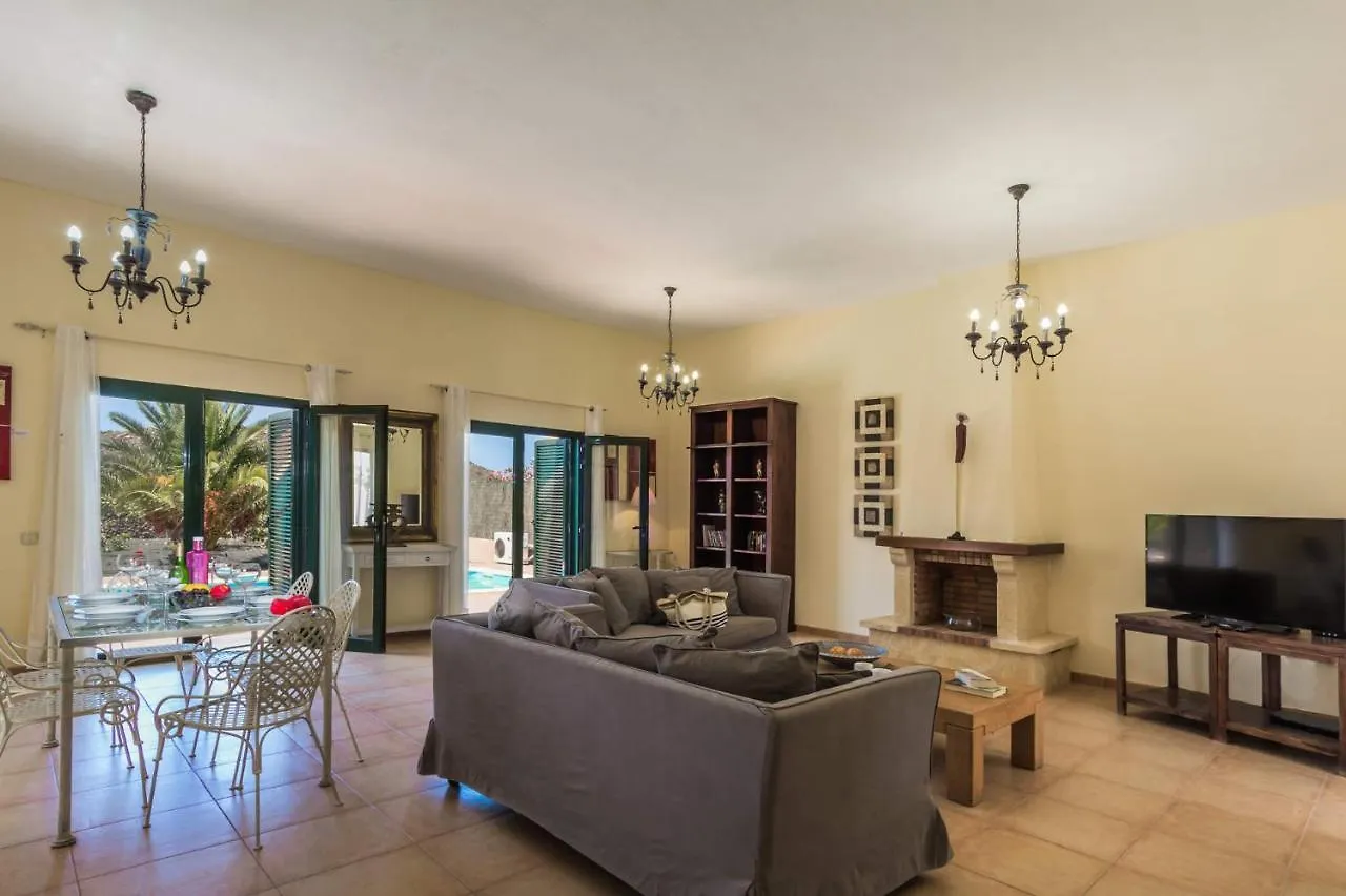 Villa Vista Montana By Villa Plus Corralejo Spain